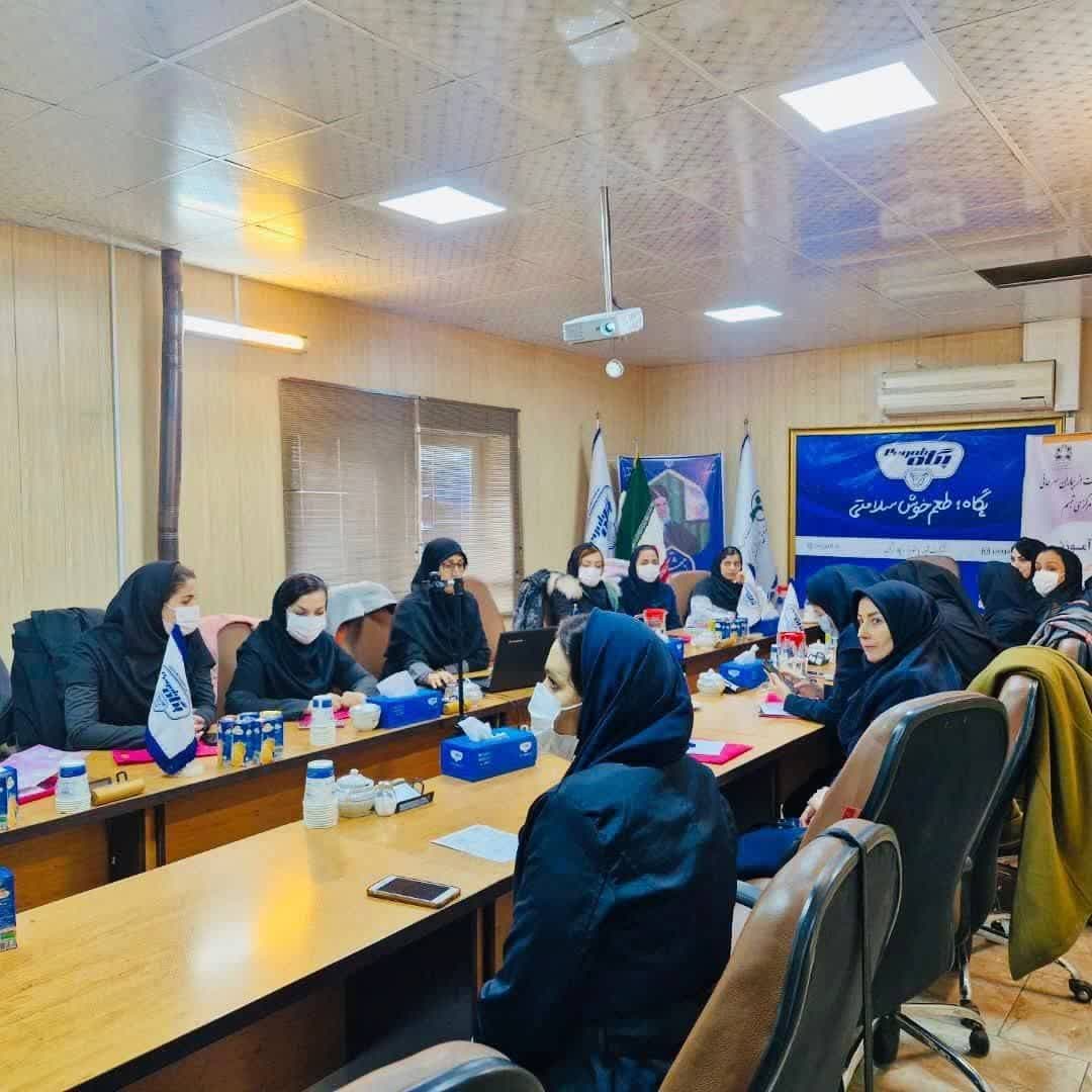 برگزاري هفتاد و هشتمین دوره آموزشی آشنایی با سرطان وعوامل تاثیرگذارقابل اصلاح بر میزان بروزآن